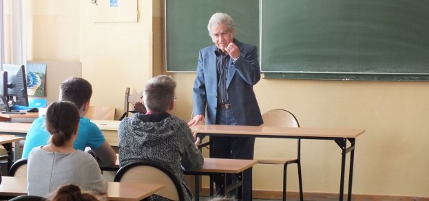 Pszczyński poeta zachęcał młodzież do pisania wierszy