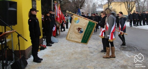 Centralne uroczystości odbyły się przy tablicy pamiątkowej przy ul. Bogedaina w Pszczynie (fot. powiat)