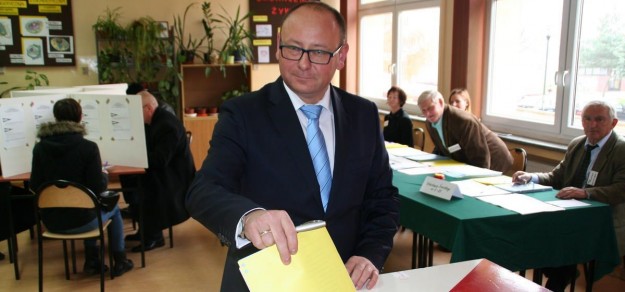 Dariusz Skrobol podczas wyborów samorządowych w 2014 r. Czy to będą ostatnie wygrane przez niego wybory na burmistrza Pszczyny?
