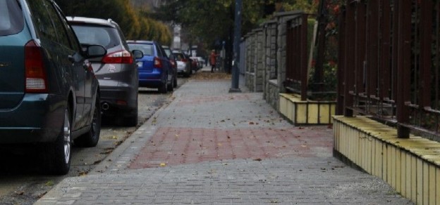 Przebudowa chodnika przy ul. Kościuszki kosztowała dwa razy więcej niż przewidywali wnioskodawcy w PBO. A są projekty, których wartość była trzykrotnie większa (fot. UM Pszczyna)