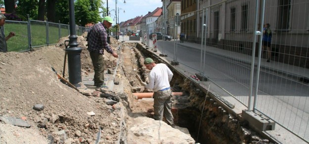 fot. Na początku maja badacze odkryli szereg murków i pruski kanał.