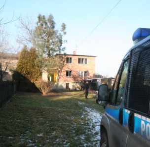 Pożar domu w Czarkowie. Zginął mężczyzna