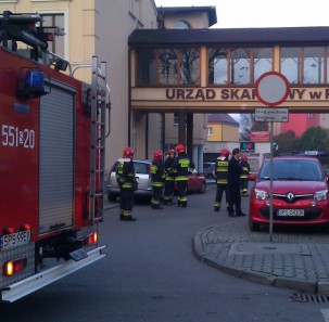 Policja sprawdzała, czy w Skarbówce jest bomba