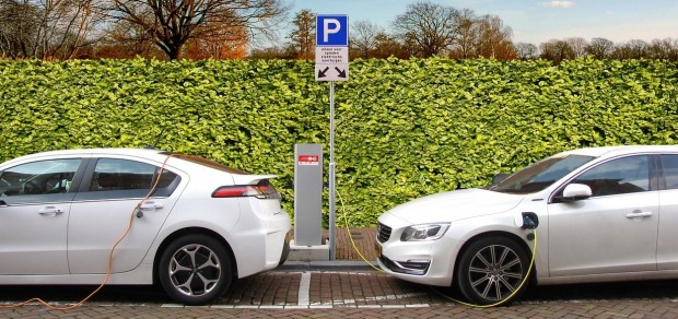 Samochody elektryczne uznawane są za bardziej ekologiczne niż te tradycyjne (fot. archiwum)