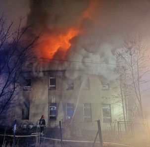Pożar budynku starej szkoły w Kobielicach