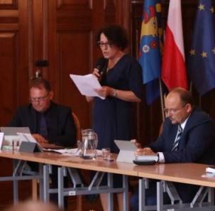 Powiat wspiera gminy w usuwaniu azbestu
