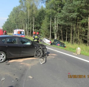 Dwie osoby ranne w wypadku na DK1