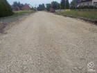Na Topolowej w Górze kładą asfalt (fot. powiat pszczyński)