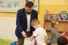 Prawie pięć tysięcy odblasków dla przedszkolaków z powiatu pszczyńskiego(fot. Powiat Pszczyński)