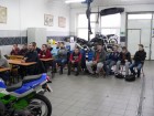 Uczniowie na szkoleniu z bezpiecznej jazdy motocyklem (fot. PZS nr 1 Pszczyna)