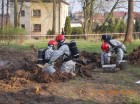 W Łące znaleziono pojemniki z niebezpiecznymi substancjami (fot. KP PSP Pszczyna)