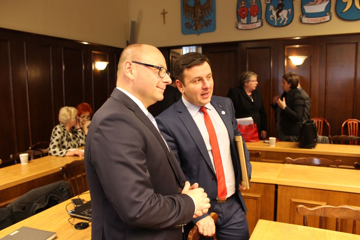 Dariusz Skrobol i Paweł Sadza zachowali po wyborach swoje stanowiska