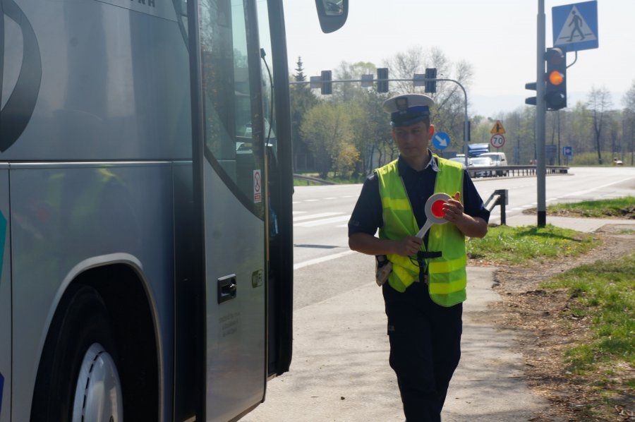 Policjanci sprawdzali trzeźwość wśród kierowców autobusów