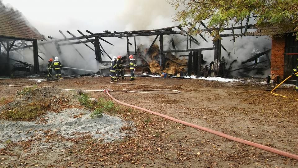 W Goczałkowicach spłonęły duża stodoła oraz sprzęt rolniczy