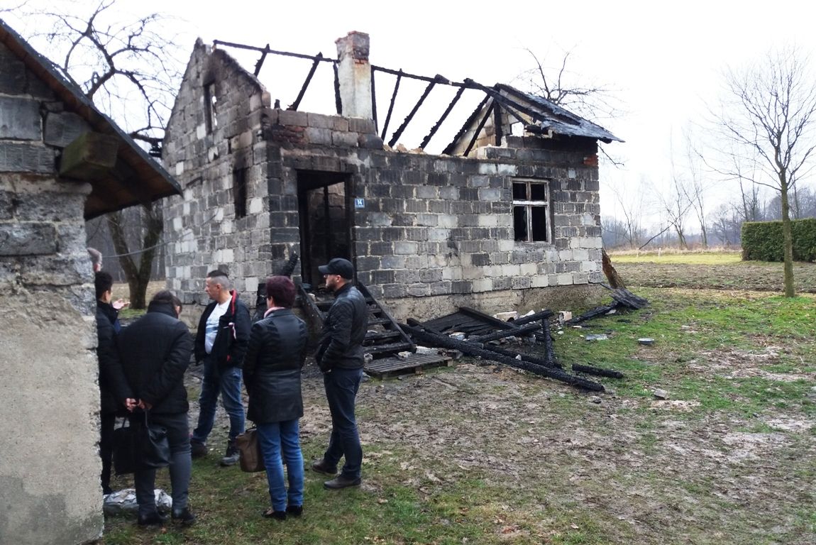 Pożar w Pielgrzymowicach: mieszkańcy przyszli z pomocą