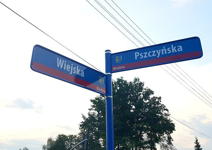 Nowe tabliczki z nazwami ulic w gminie Miedźna