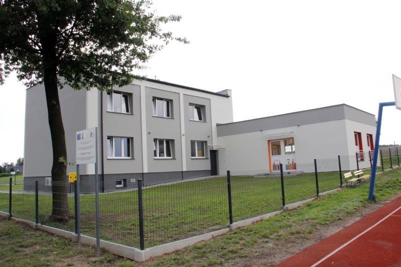 Prawie 1 mln zł dofinansowania na salę gimnastyczną w Porębie