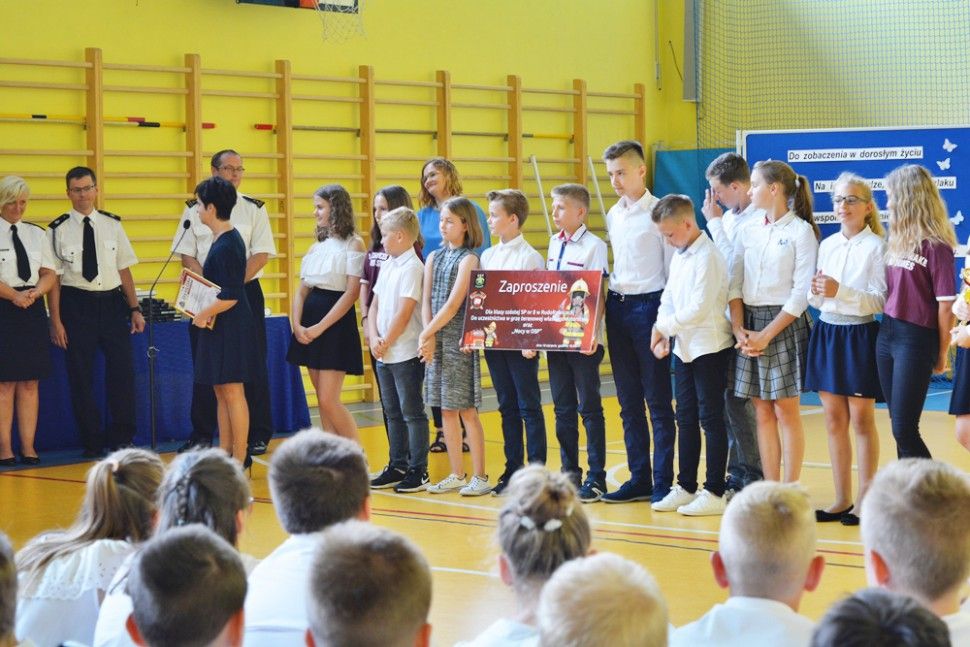 Klasa VI z Rudołtowic na podium Konkursu Kalendarzowego Państwowej Straży Pożarnej