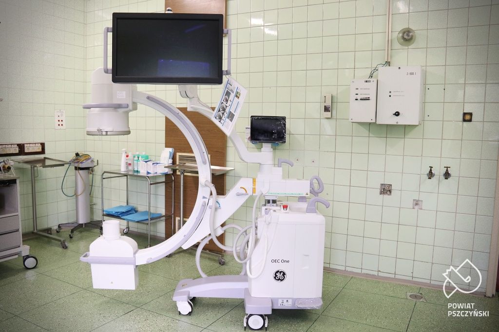 Najnowszy zakup w szpitalu - aparat RTG śródoperacyjny z ramieniem C, pozyskany dzięki pomocy finansowej gmin