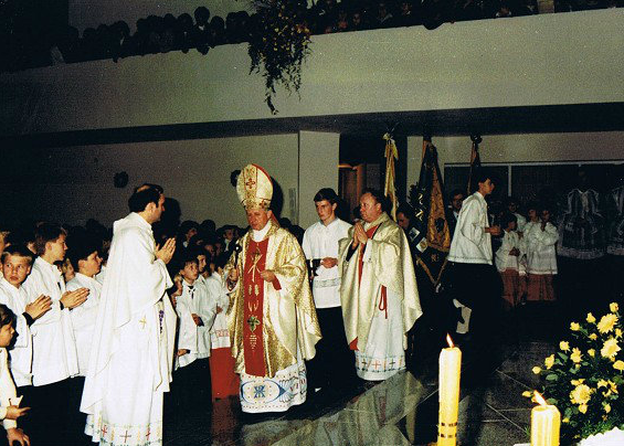 30 rocznica poświęcenia kościoła Podwyższenia Krzyża Świętego w Pszczynie