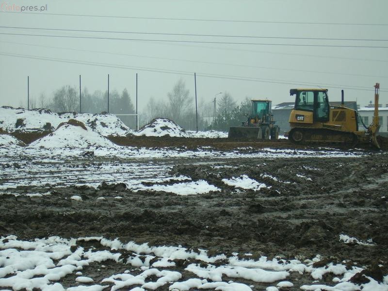 Trwa budowa boiska w Radostowicach