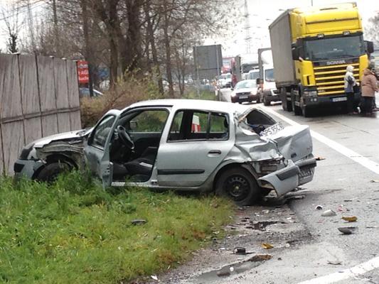 Polne Domy: Wypadek z udziałem trzech samochodów