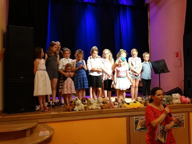 Dzieci zaśpiewały dla przedszkolaków 
